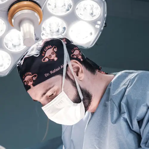 Dr. Rafael Alves - Cirurgia robótica para retirada do ovário em Recife, Caruaru e Palmares